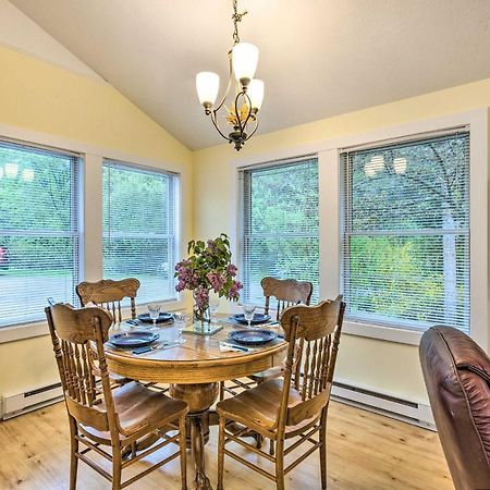 Charming Retreat Near Downtown Frankfort And Beaches Eksteriør billede