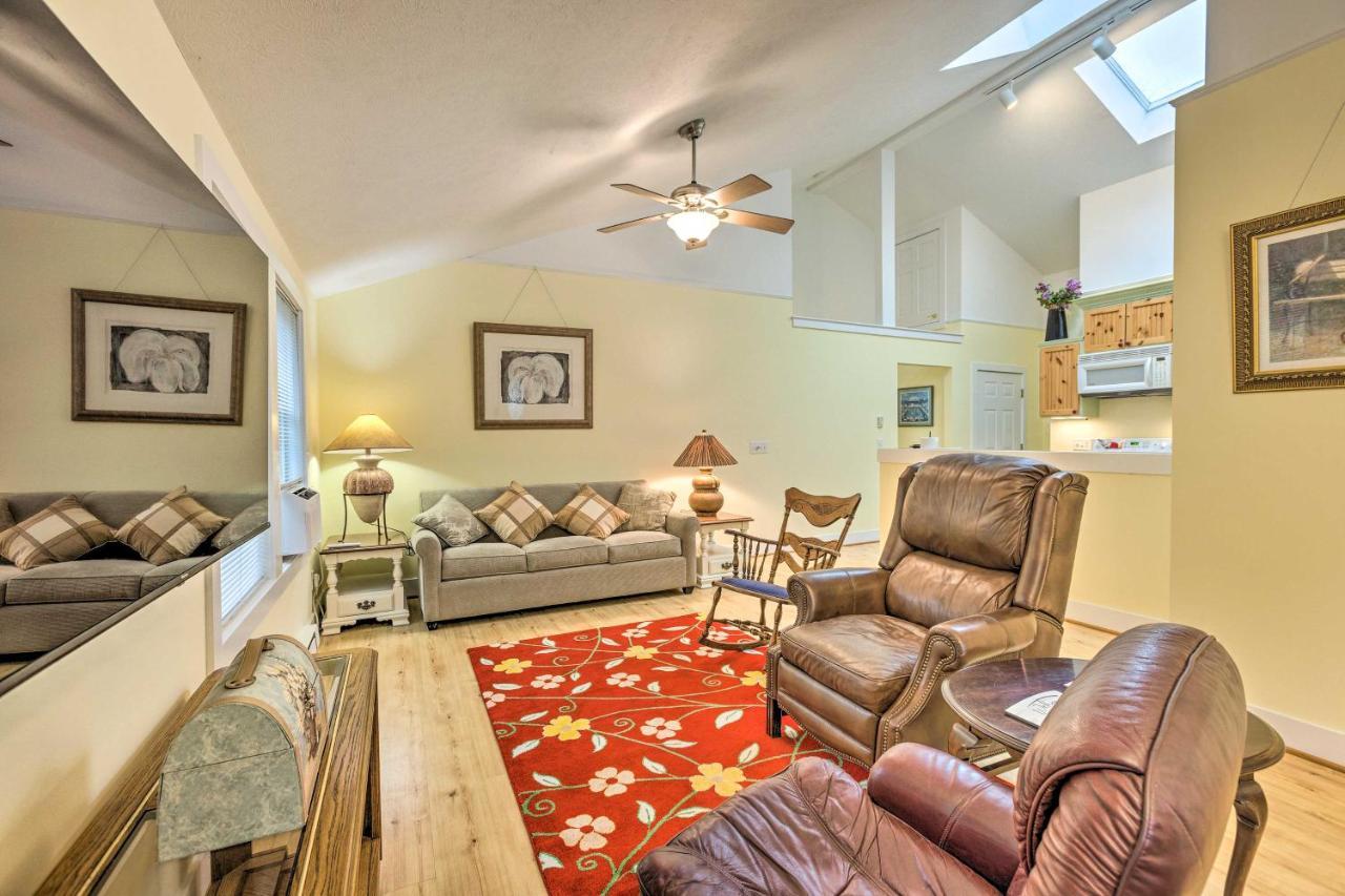 Charming Retreat Near Downtown Frankfort And Beaches Eksteriør billede