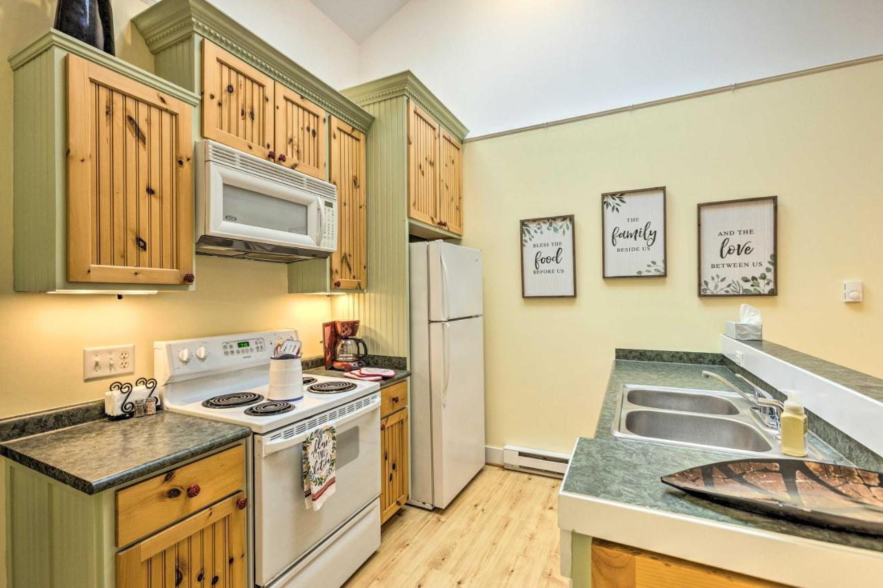 Charming Retreat Near Downtown Frankfort And Beaches Eksteriør billede