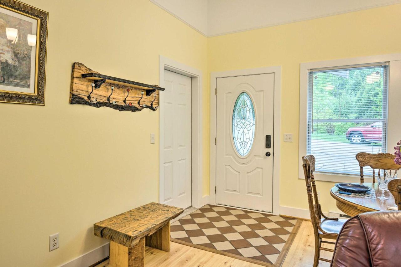 Charming Retreat Near Downtown Frankfort And Beaches Eksteriør billede
